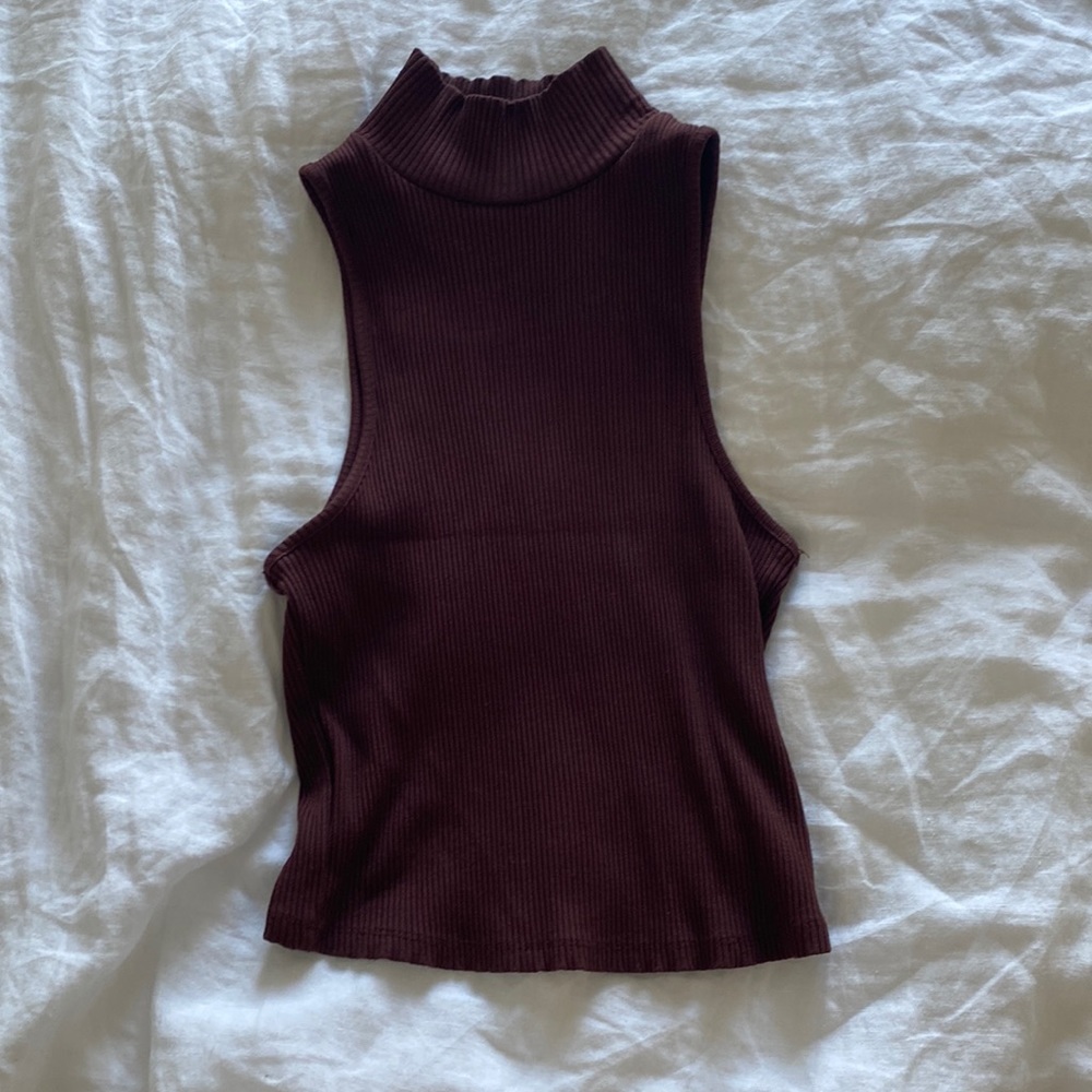High neck sweater tank